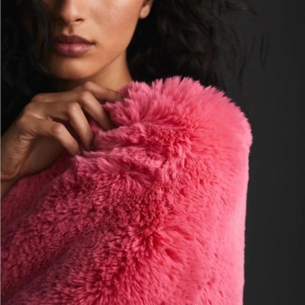 Anthropologie Maeve Pink faux fur scarf wrap one size new without tags arm warme